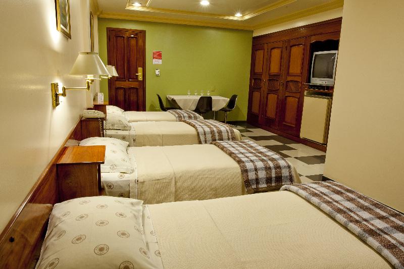 Lider Hotel มาเนาส์ ภายนอก รูปภาพ