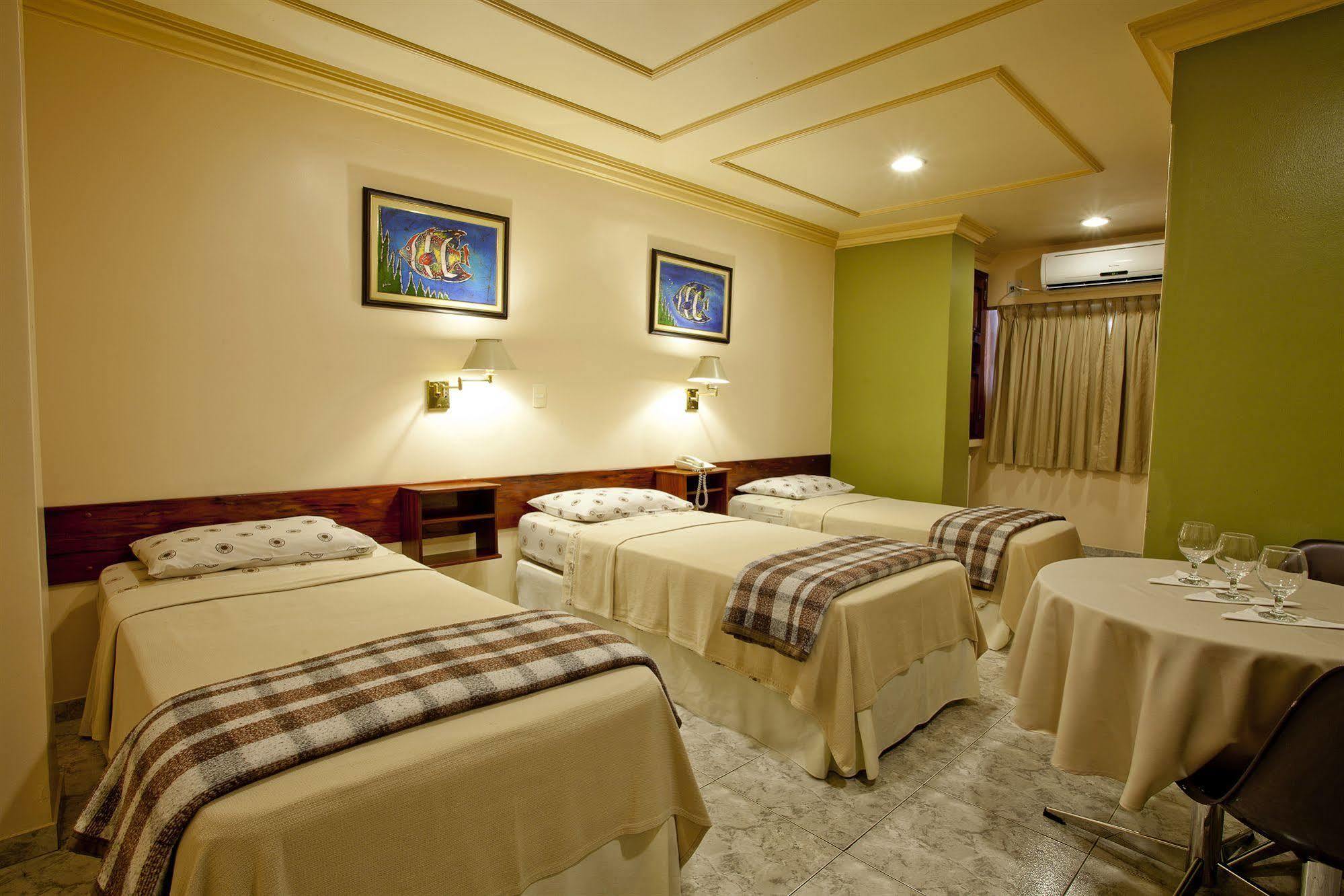 Lider Hotel มาเนาส์ ภายนอก รูปภาพ